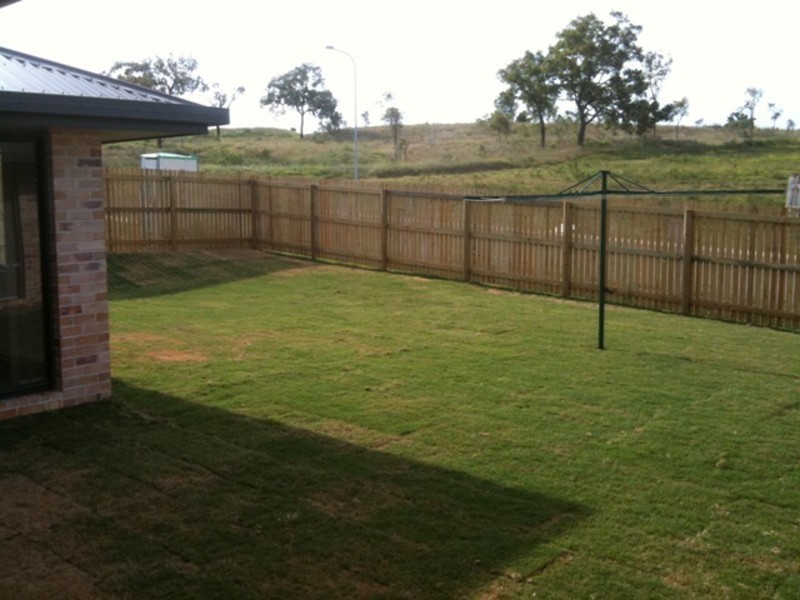 42 John Oxley Drive, Gracemere QLD 4702